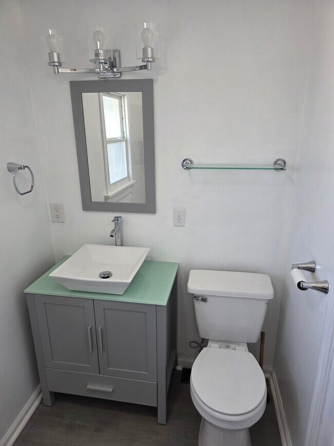 Building Photo - 35 Buffalo St