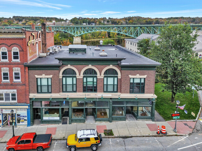 Primary Photo - 341 Water St
