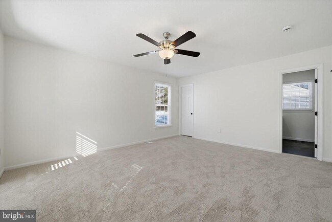 Building Photo - 9500 Windbeat Way