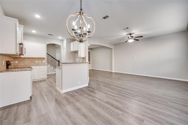 Building Photo - 1824 Villa Dr