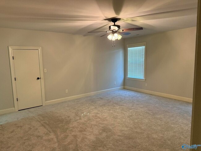 Building Photo - 134 Somer Creek Ln