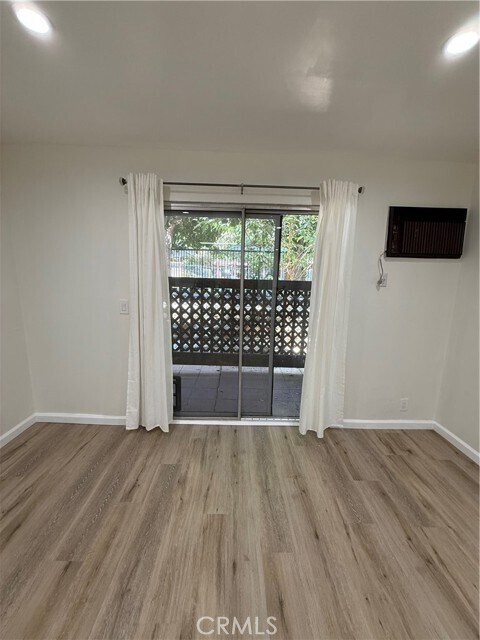 Building Photo - 5850 Benner St