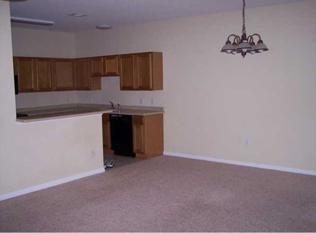 Building Photo - 1401 Beaver Run Rd