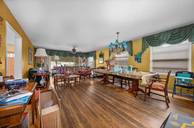 Building Photo - 4 Bed/2 Bath House - Walk to SDSU!