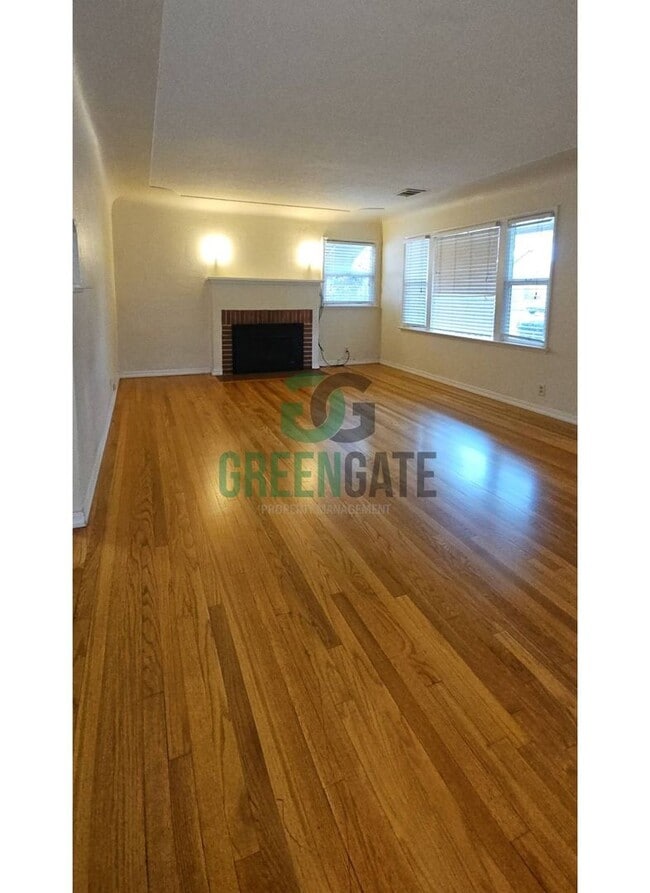 Building Photo - Lovely 2 Bedroom Home in Modesto AVAILABLE NOW!!