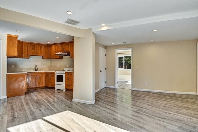 Building Photo - Apartment with Private Entrance, Huge Patio & Parking – Near BART, Caltrain & SFO