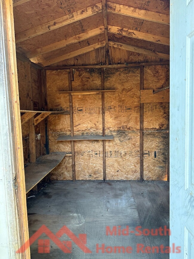 Building Photo - 803 Ledbetter Ave