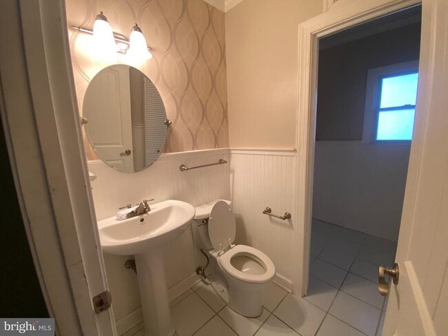 Building Photo - 99 Chatham Ct