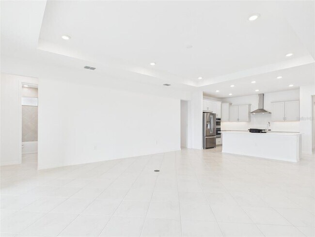 Building Photo - 7216 SW 58th Pl