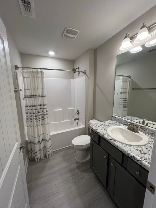 Building Photo - 14604 Canal Lp