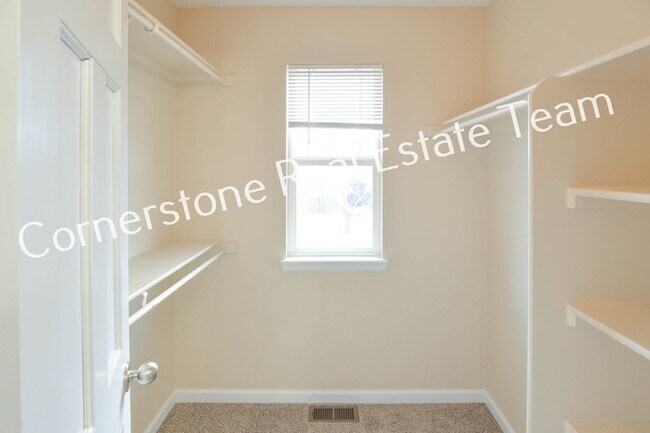 Building Photo - 5406 Gentle Wind Rd