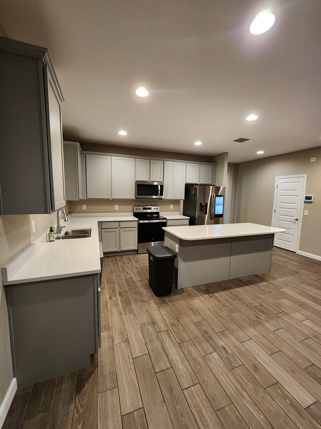 Kitchen - 4324 W Desert Ln