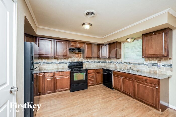 Building Photo - 4210 Augusta Dr