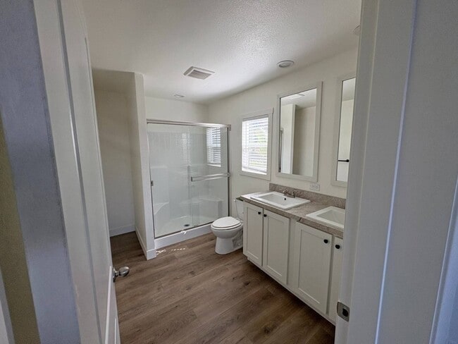 Building Photo - 1700 S State St