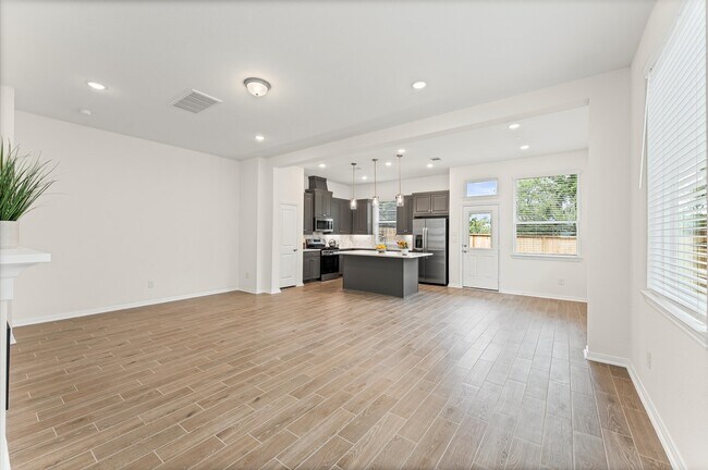 Building Photo - 151 W Coralburst Lp