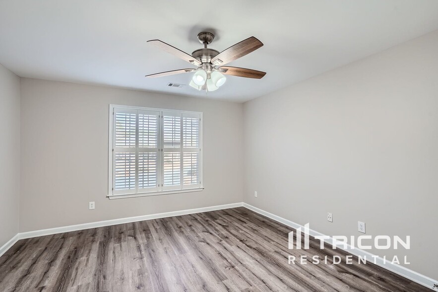Building Photo - 1464 Hattiesburg Ct