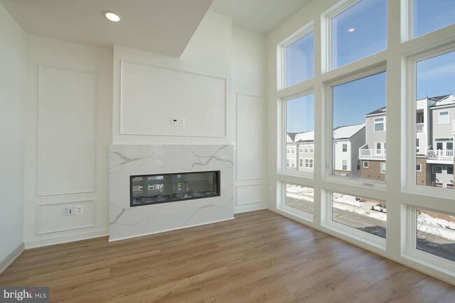 Building Photo - 710 Iron Frg Rd