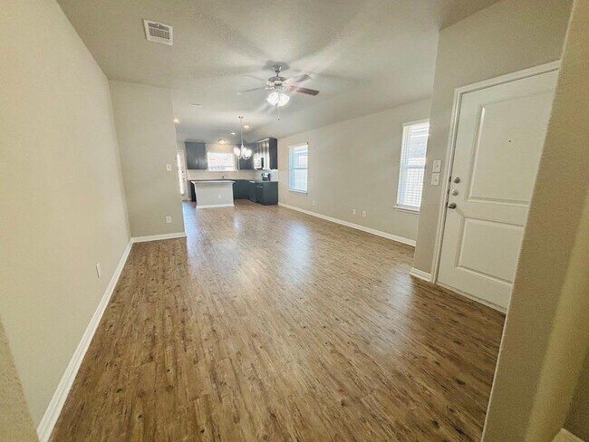 Building Photo - 1302 Golden Barley Dr