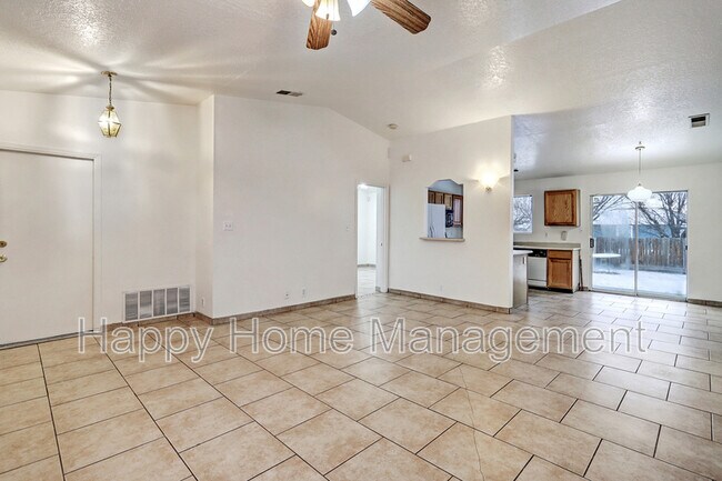 Building Photo - 1312 Quartz Dr SW