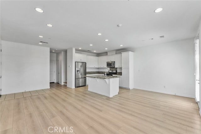 Building Photo - 2904 E Via Fiano