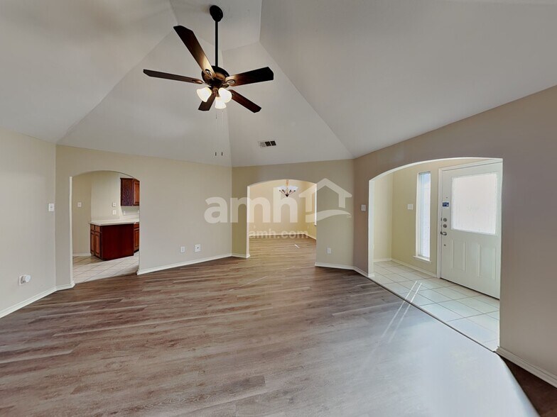 Building Photo - 1107 Wayne Ave