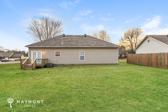 Building Photo - 3204 Cloverridge Dr