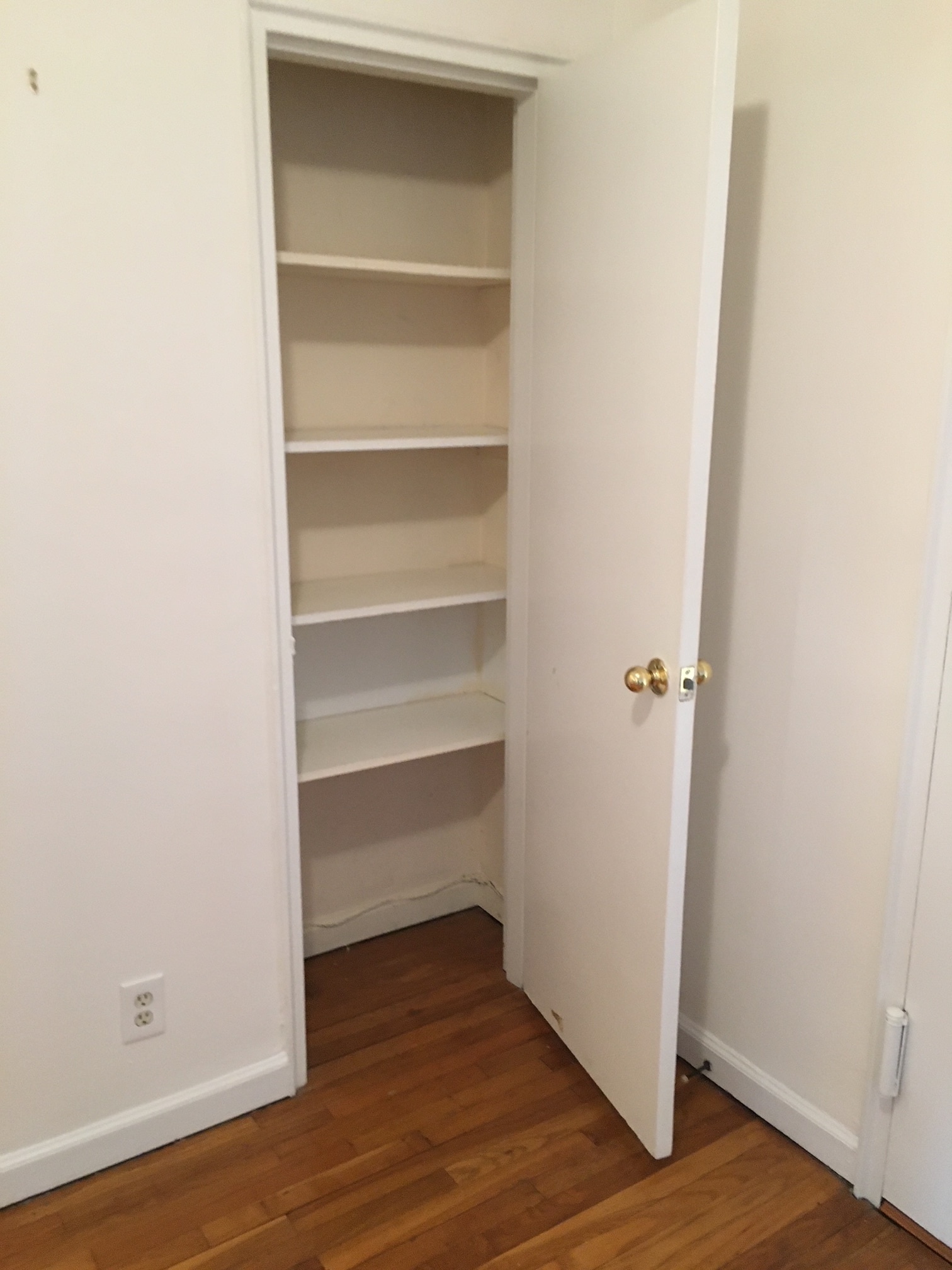 Building Photo - 87 Glenbrook Rd