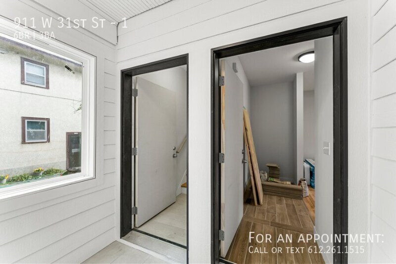 Building Photo - 911 W 31st St