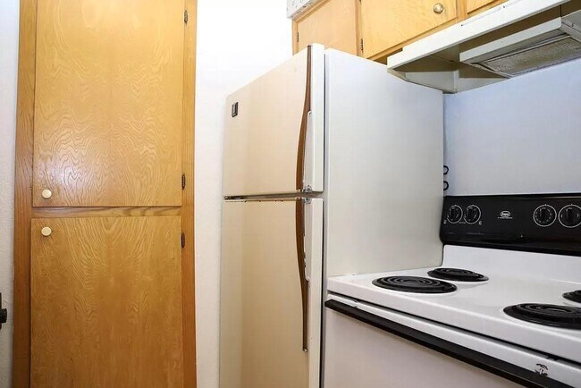 Building Photo - 4701 Red River St