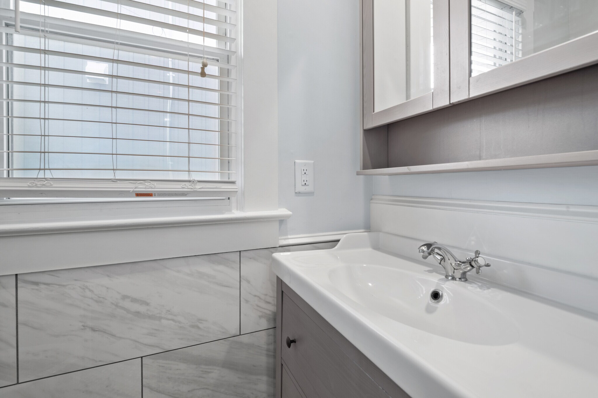 1St Floor 1/2 bath - 1382 S 5th St