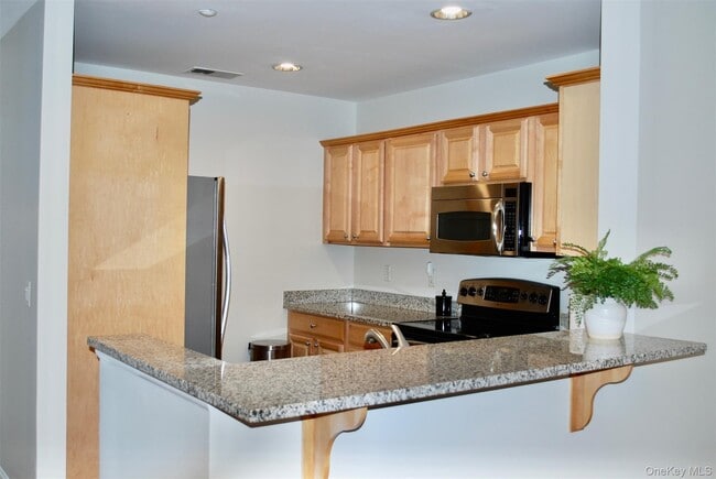 Building Photo - 3106 Leeward Dr