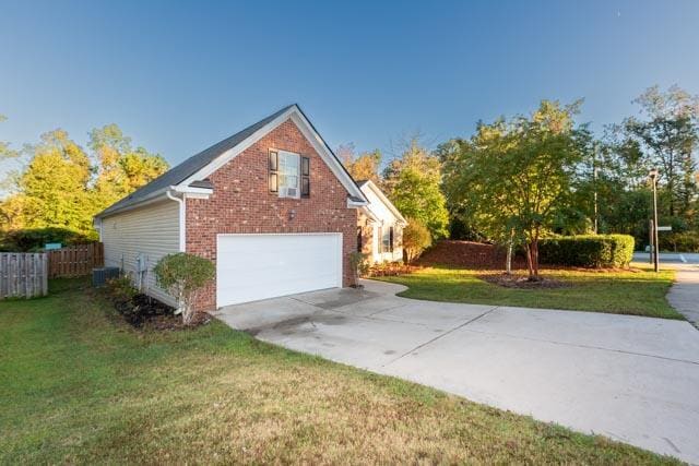 Building Photo - 4001 Ellington Dr