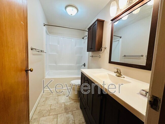 Building Photo - 1614 Shirley Way