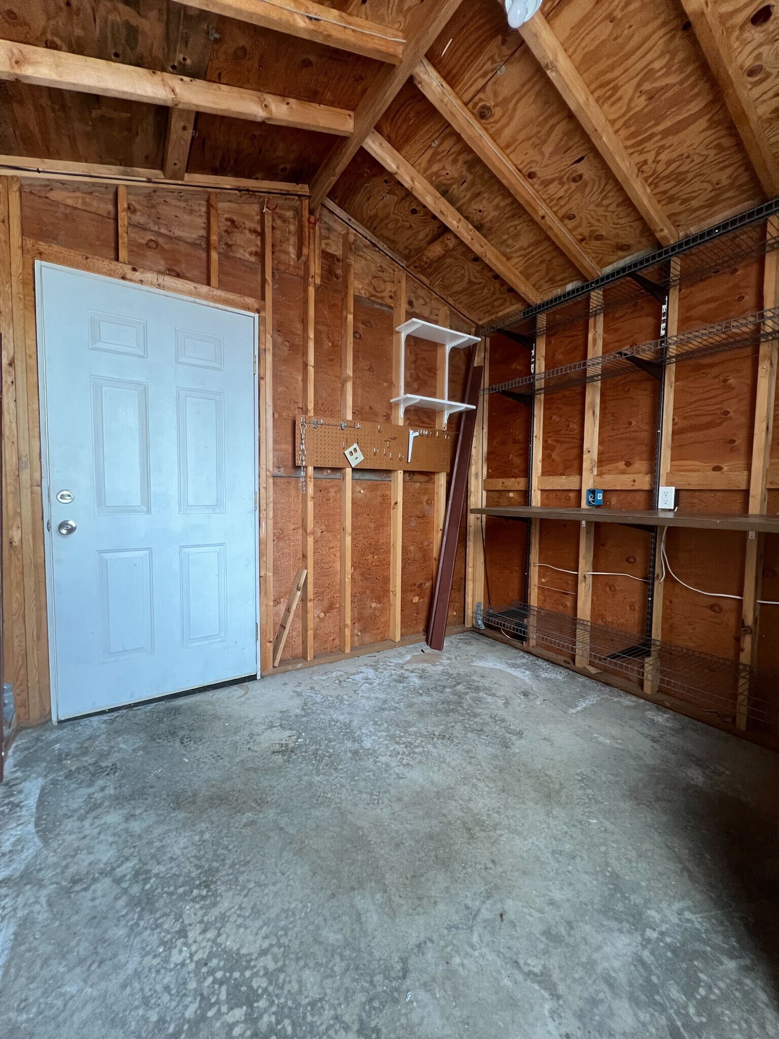 Building Photo - 1200 Lincoln St