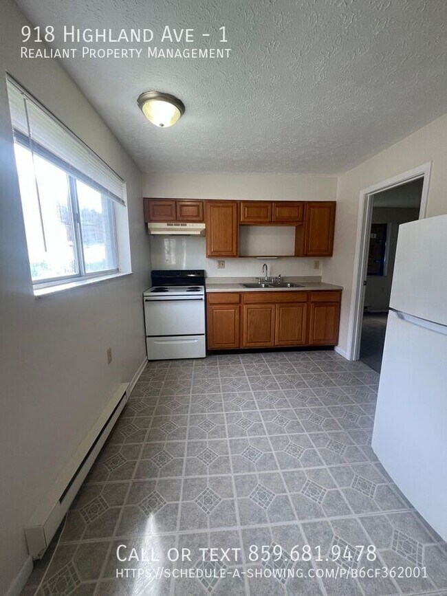 Building Photo - 918 Highland Ave