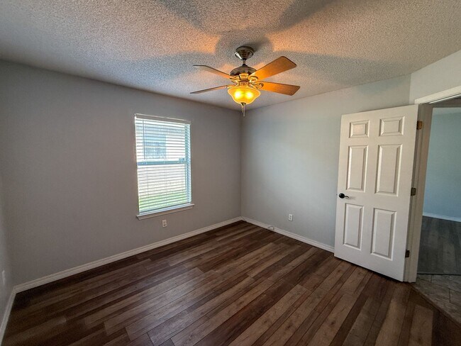 Building Photo - 4118 Spinnaker Pl