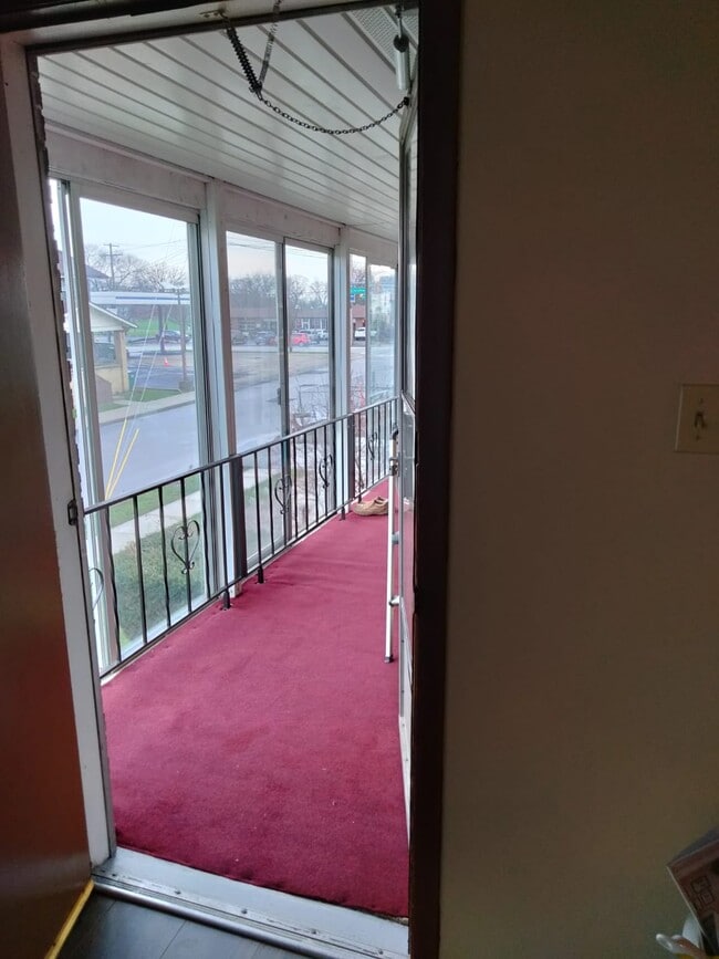 Building Photo - 7 Garfield Ave