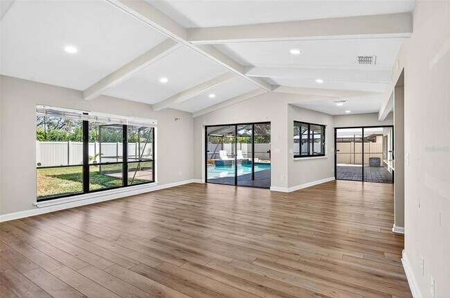 Building Photo - 5107 Lanai Way