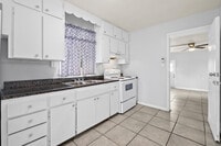 Building Photo - 626 Magnolia Ave