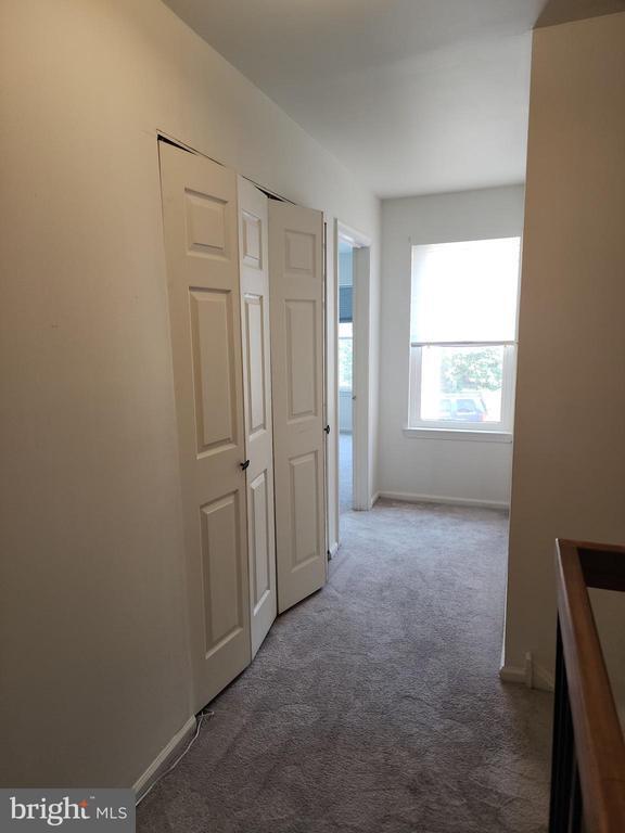 Building Photo - 25 Forsythia Ct