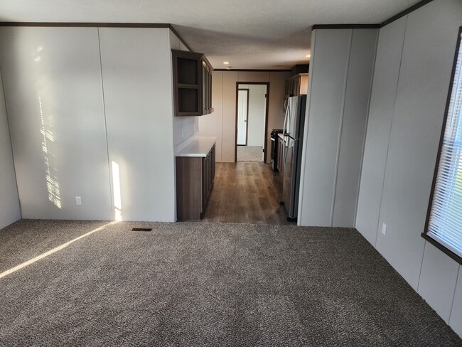 Building Photo - 839 Alaska