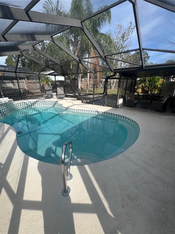 Building Photo - 552 Hammock Dr