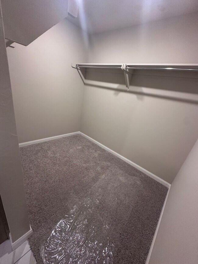 Building Photo - Beautiful New Home and you get the FIRST MONTH FREE!!!