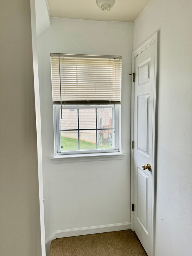 Building Photo - 678 ROCKWOOD DRIVE ELIZABETHTOWN, PA 17022