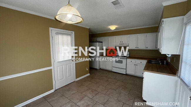 Building Photo - 4524 Country Brook Dr