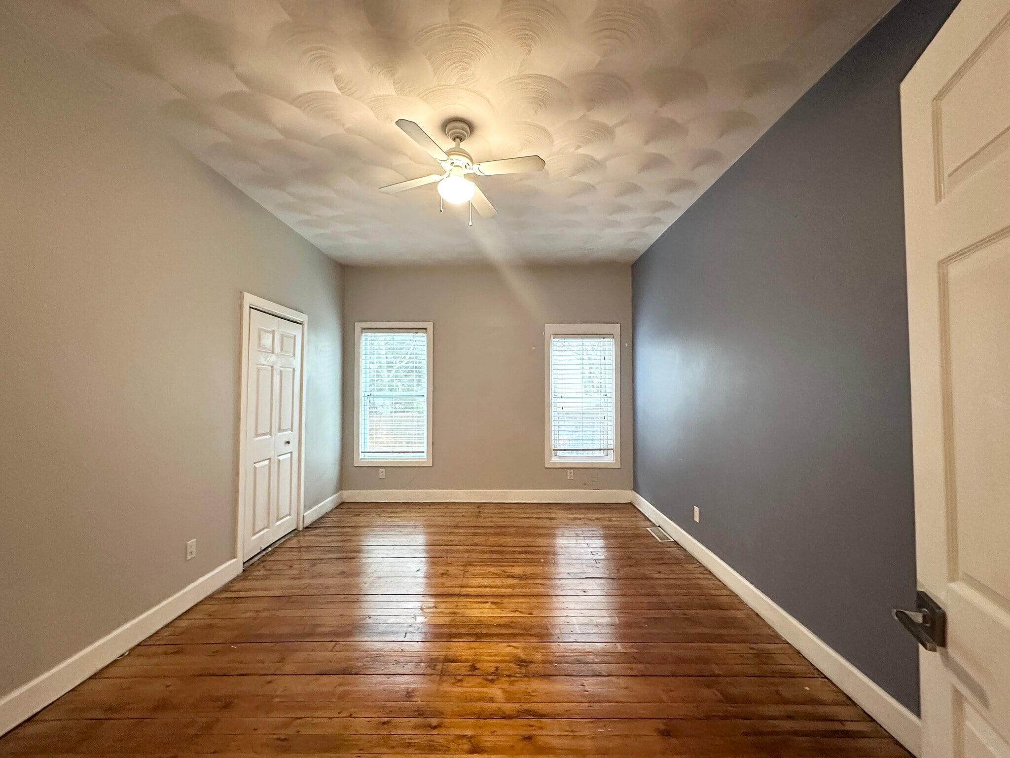 Building Photo - 124 Almy St