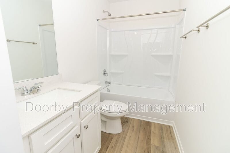 Building Photo - 105 Saddlebred Wy