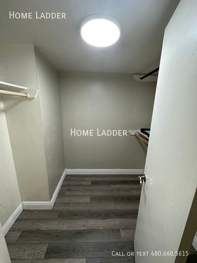Building Photo - 2145 E Sanos Dr