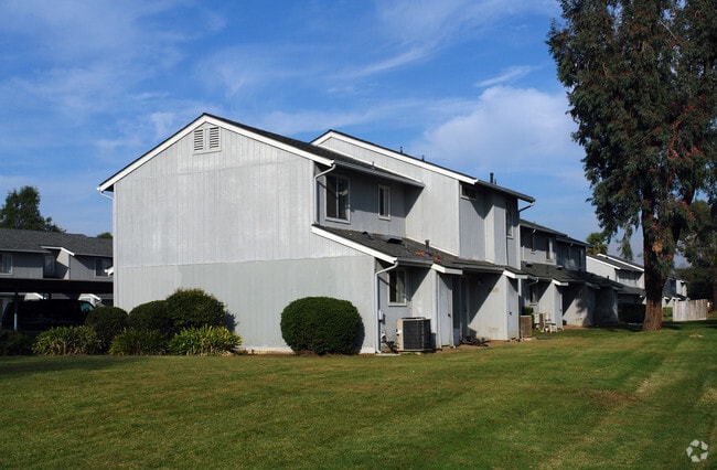 Building Photo - Countryside II