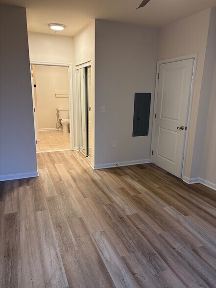 Building Photo - 2665 Prosperity Ave